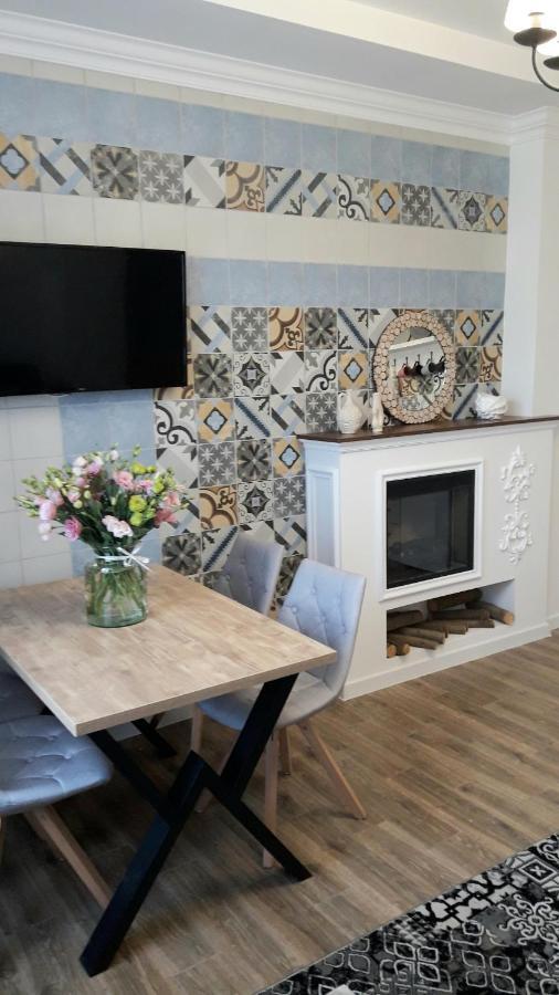2 Bdr Apartment Near Gorky Park, Center ハルキウ エクステリア 写真